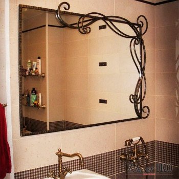 Кованое зеркало в ванную AM-81