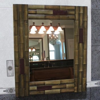 Зеркало в деревянной раме WM-7